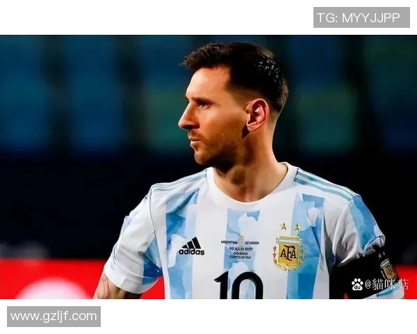 北美小国足球明星的崛起与挑战：他们如何在国际舞台上闪耀光芒